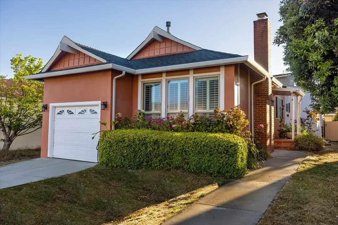 Choosing the Right Gutters for Your Home